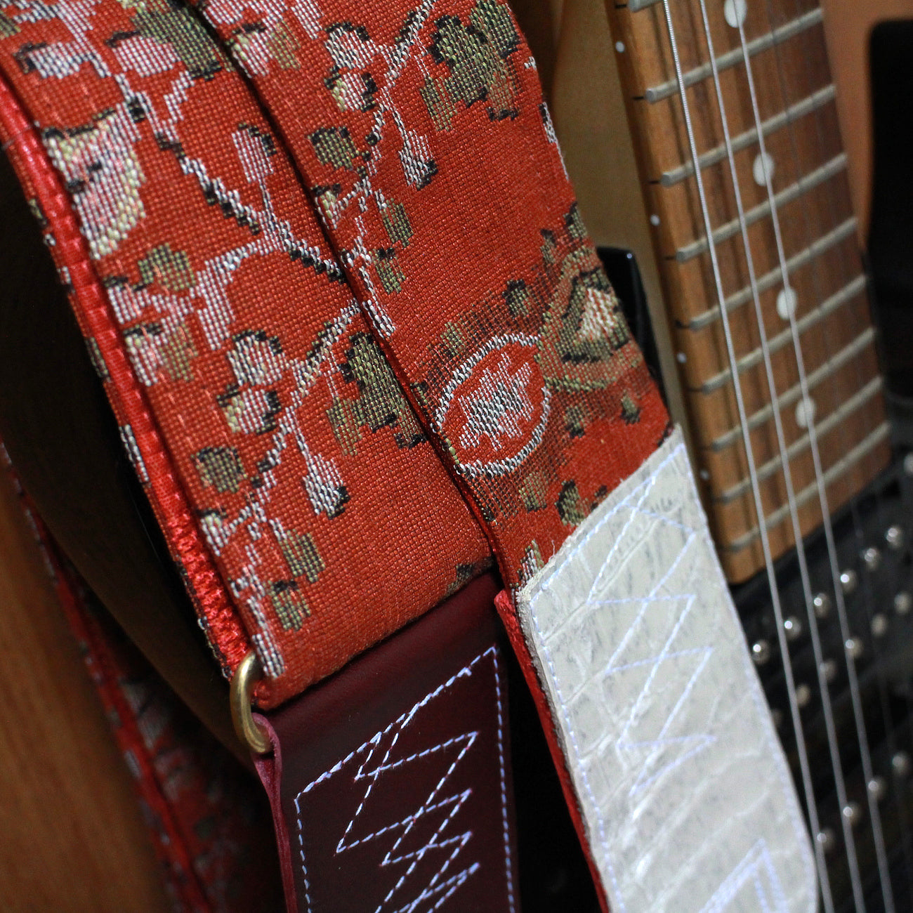 Singing Crane - Beautiful guitar strap - SC519253