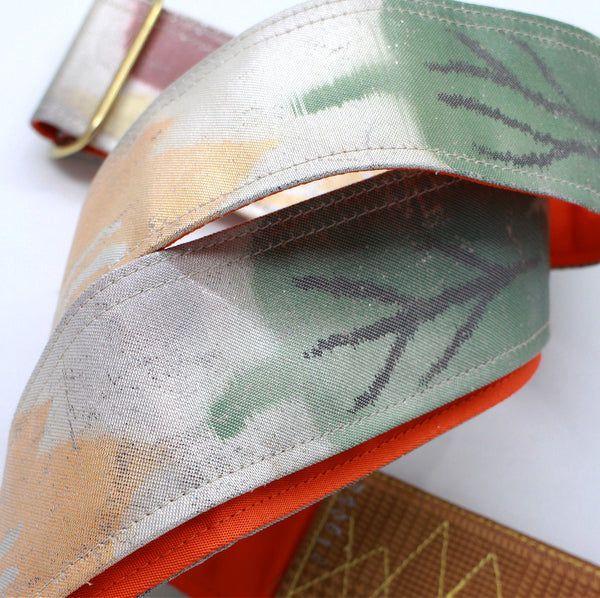 Singing Crane - Beautiful guitar strap - SC819052