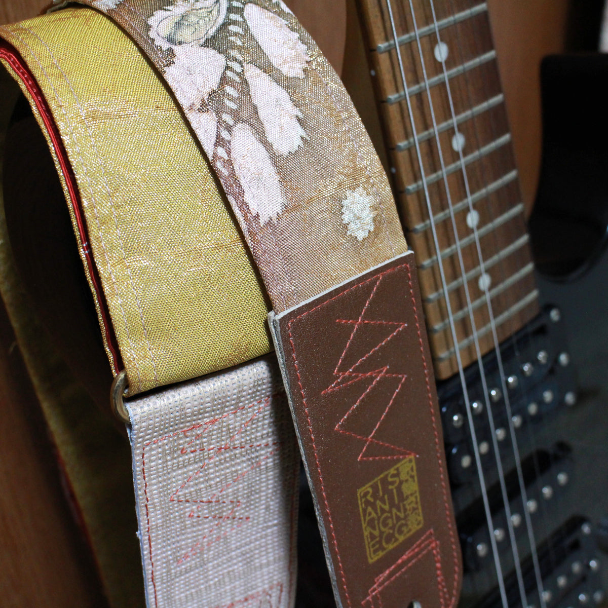 Singing Crane - Beautiful guitar strap - SC819151