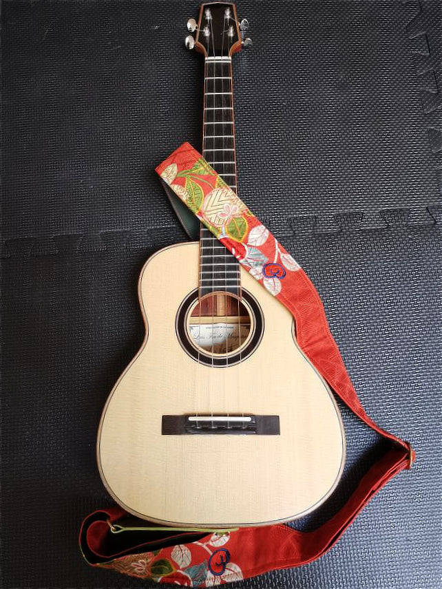 "it is very lovely and fitted my ukulele perfectly!  Thank you very much!"