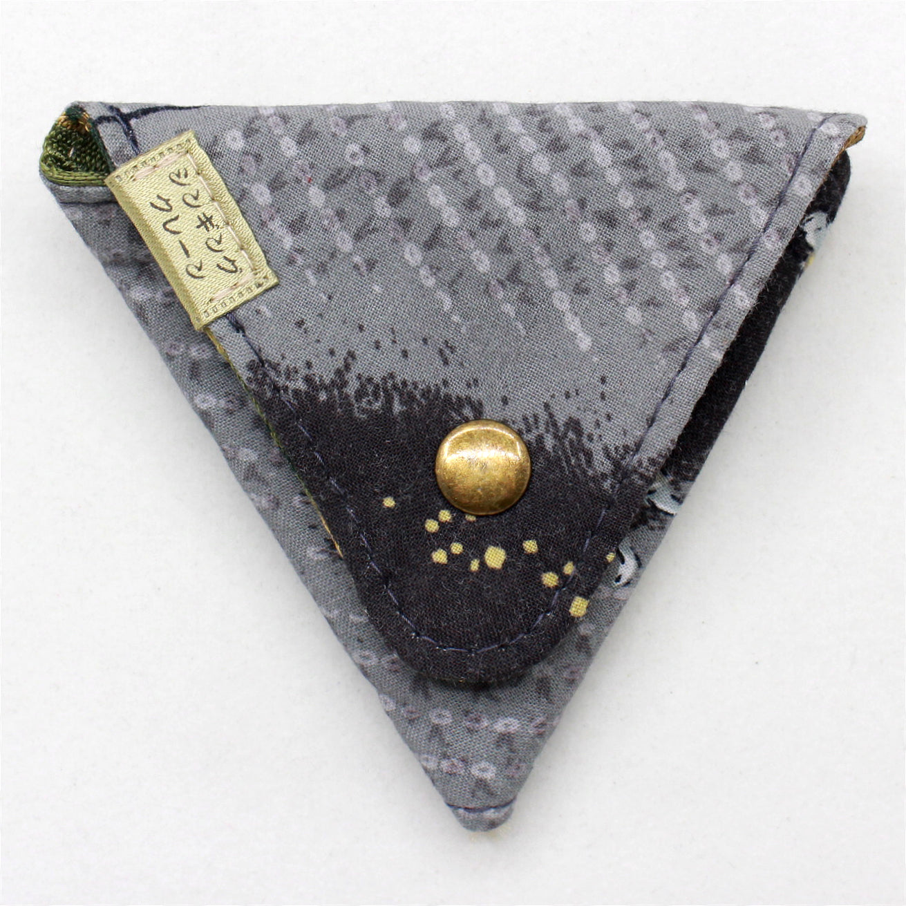 Triangle pouch - 250106