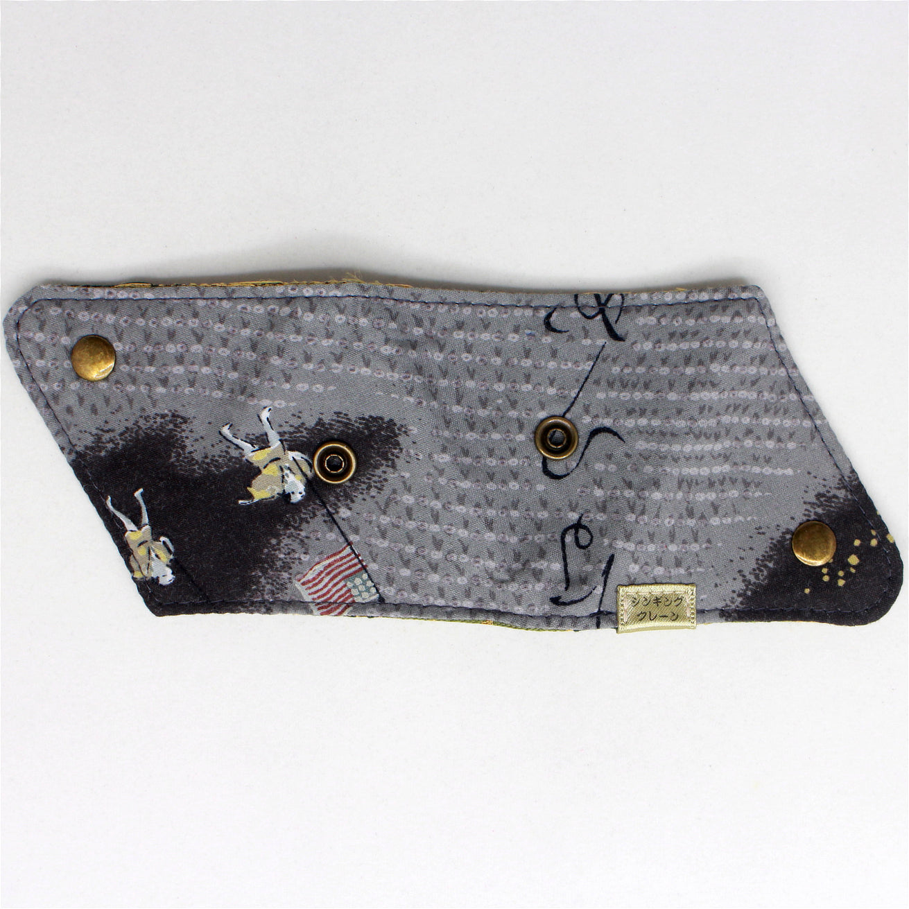 Triangle pouch - 250106