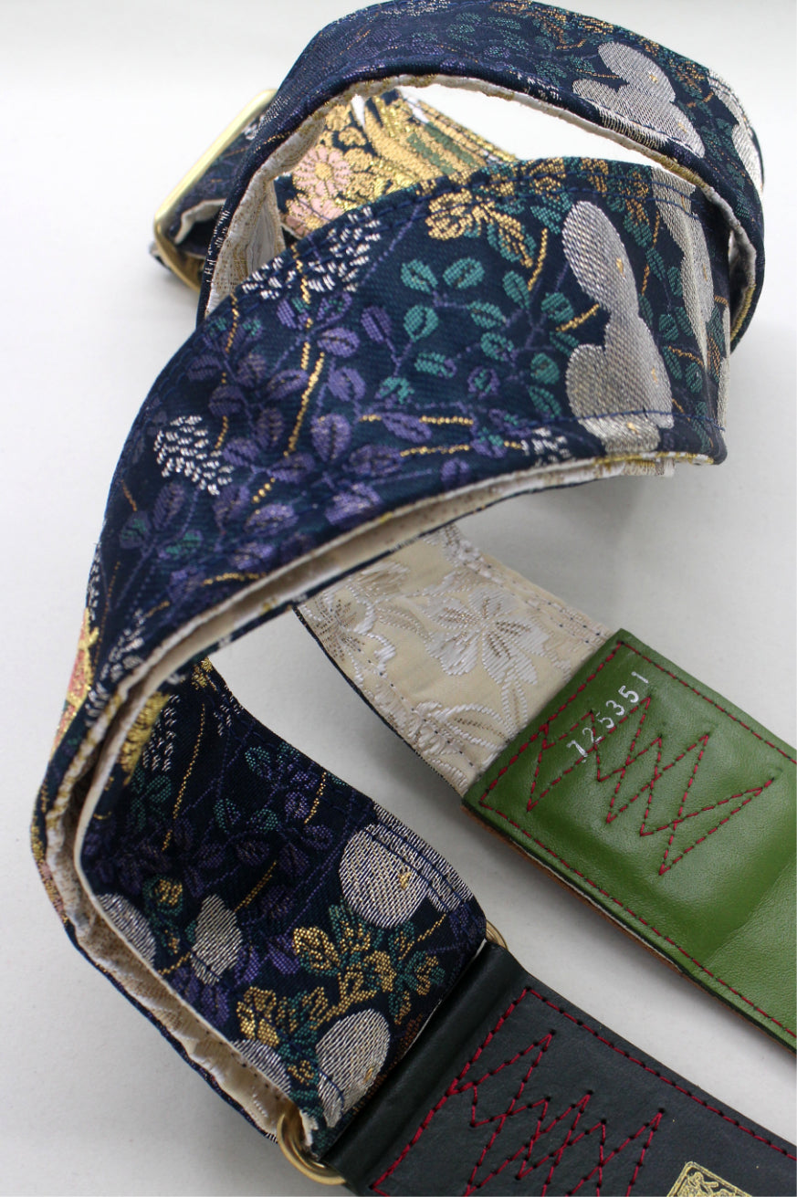 SC725351 - Singing Crane