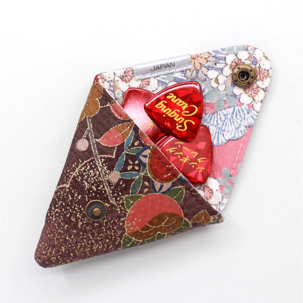 Pick and accessory triangle pouch (Pouch220115)