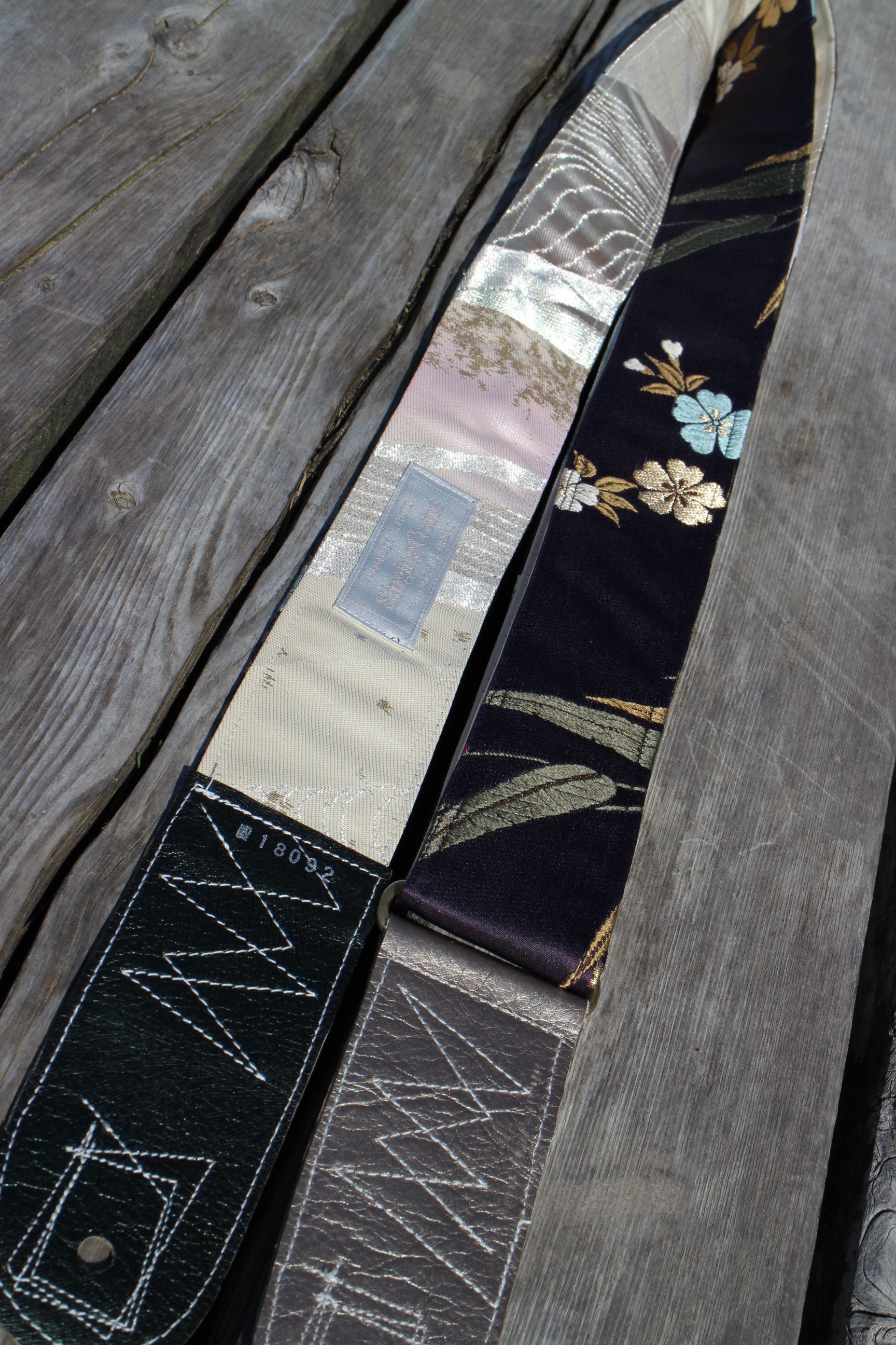 Singing Crane - Beautiful guitar strap - Shikon-wh (SC18092) 