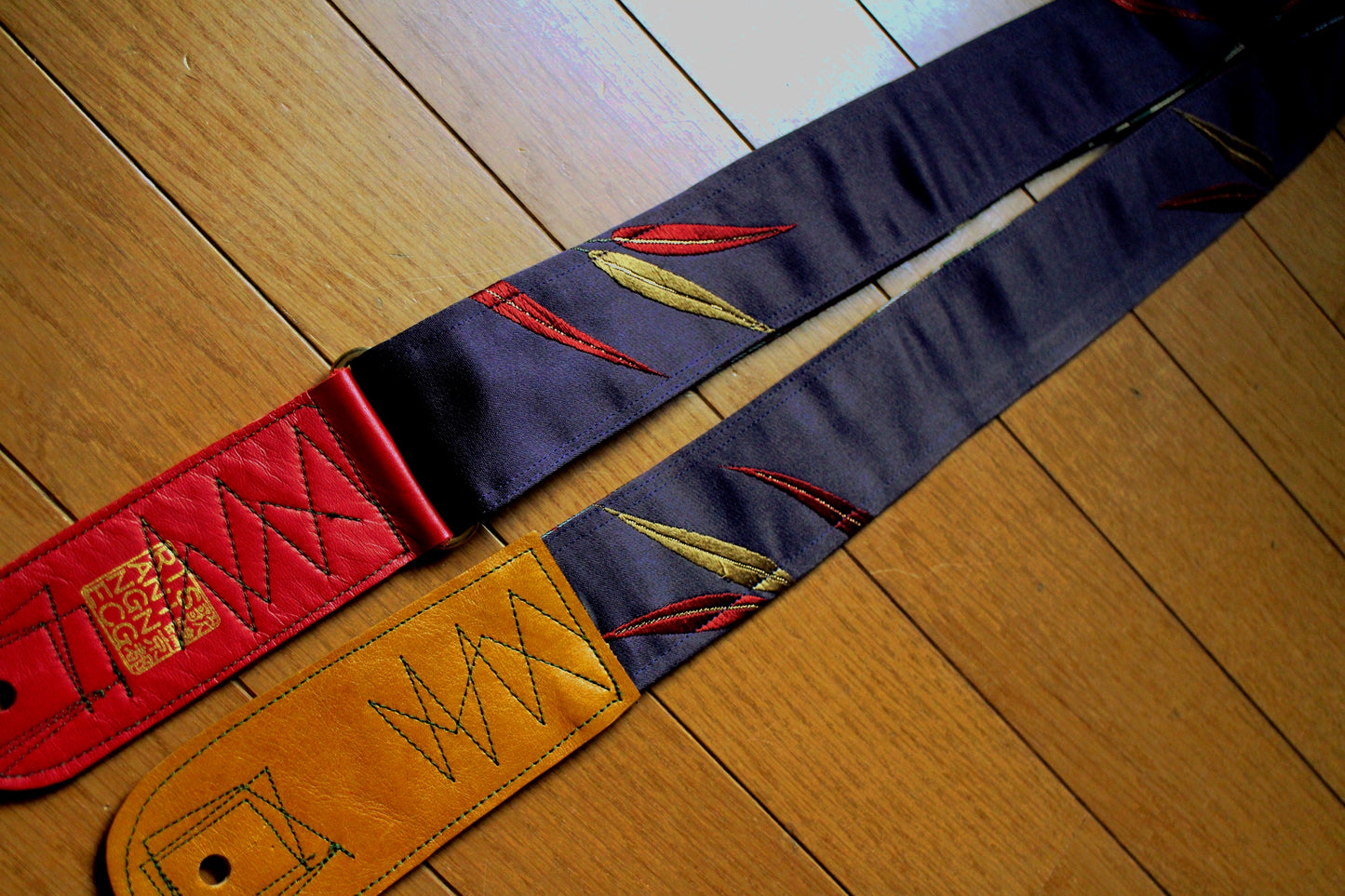Singing Crane - Beautiful guitar strap - Shikon-rd (SC18093) 