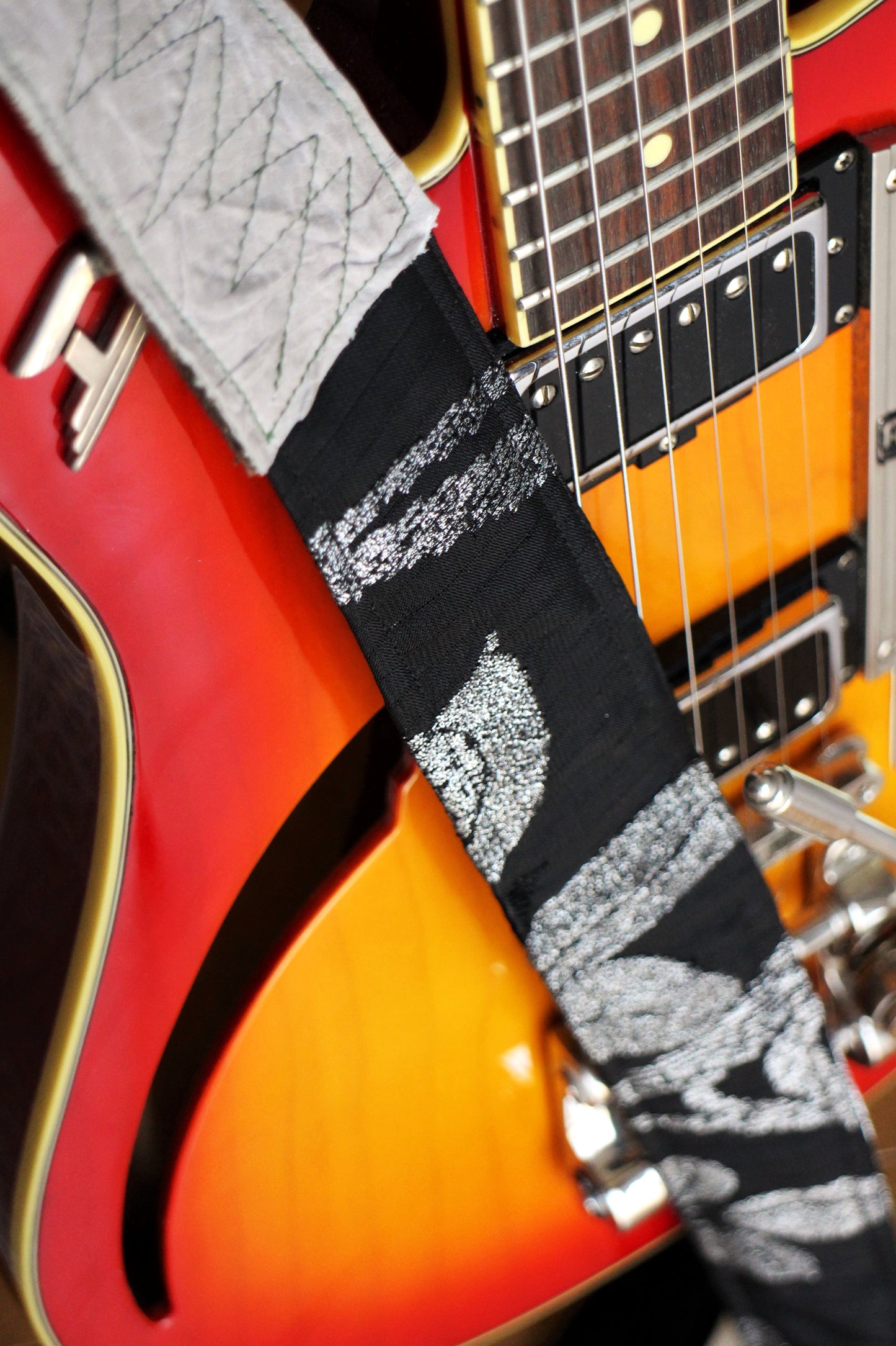 Singing Crane - Beautiful guitar strap - Rouiro-cr (SC18123) 