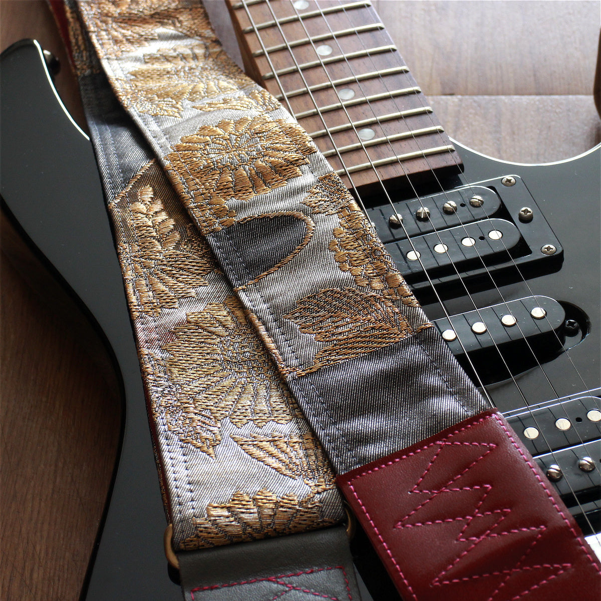 Singing Crane - Beautiful guitar strap - SC519182 