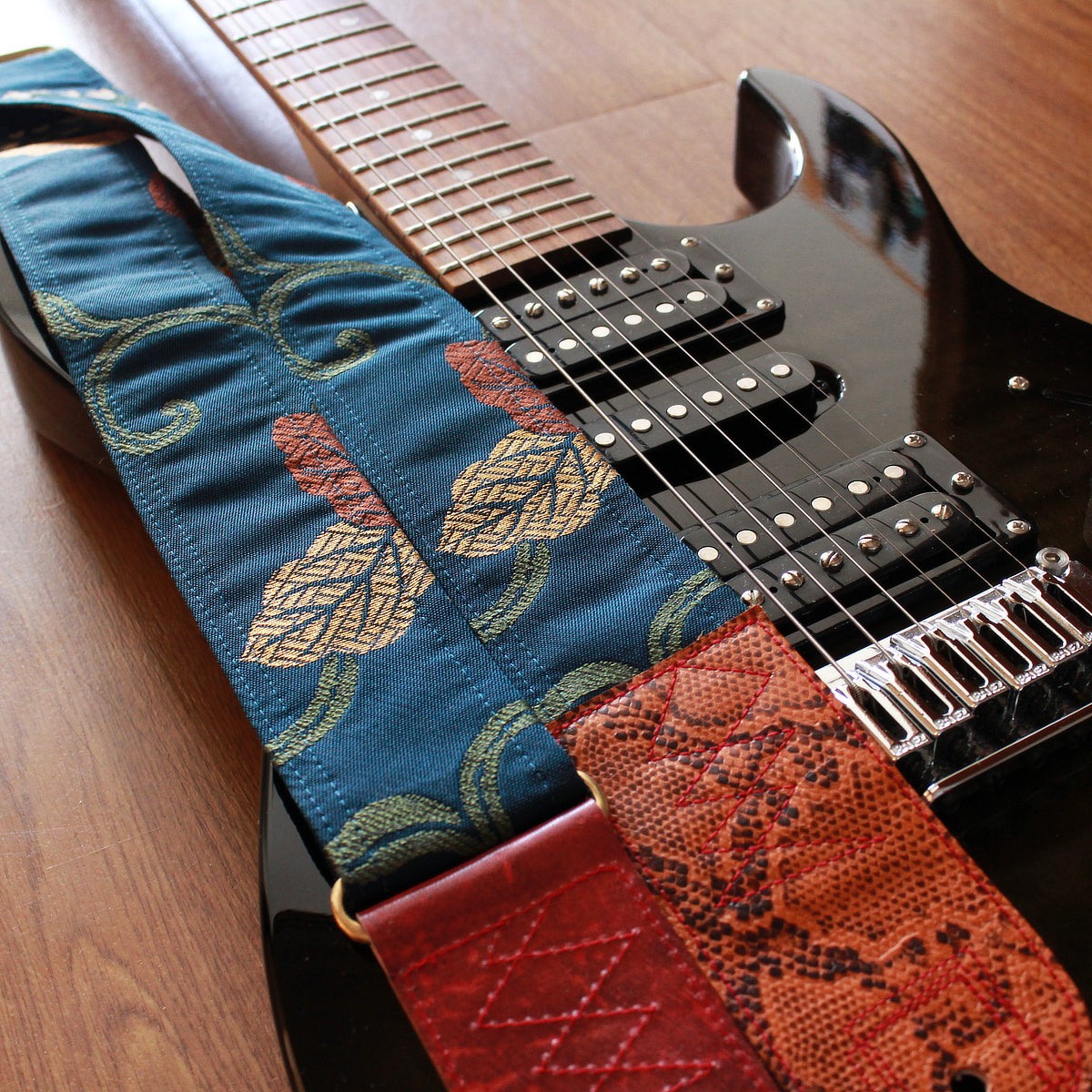 Singing Crane - Beautiful guitar strap - SC519212 