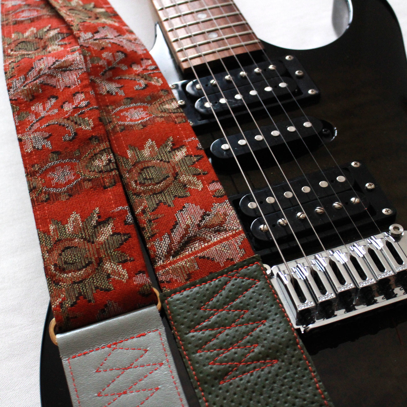 Singing Crane - Beautiful guitar strap - SC519251 
