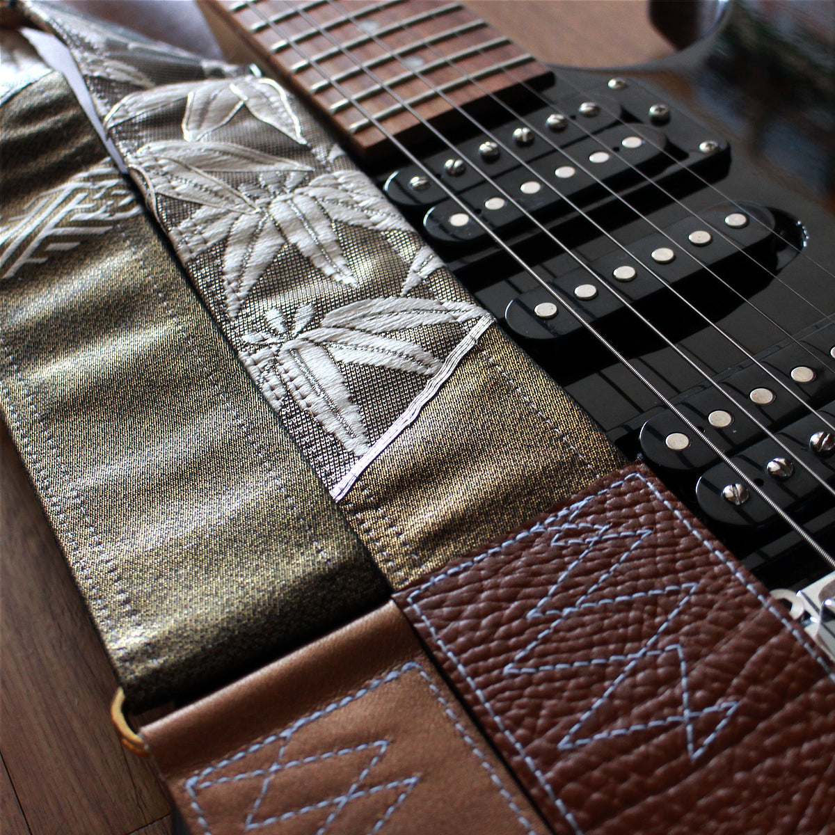 Singing Crane - Beautiful guitar strap - SC520031 