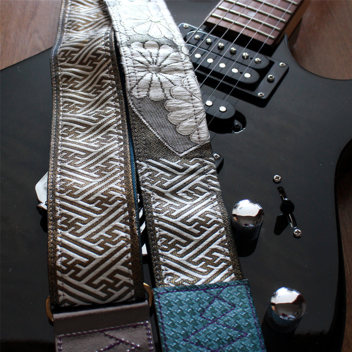 Singing Crane - Beautiful guitar strap - SC520033 
