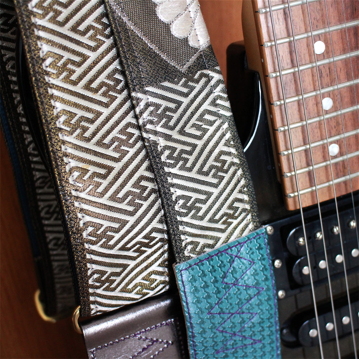 Singing Crane - Beautiful guitar strap - SC520033 