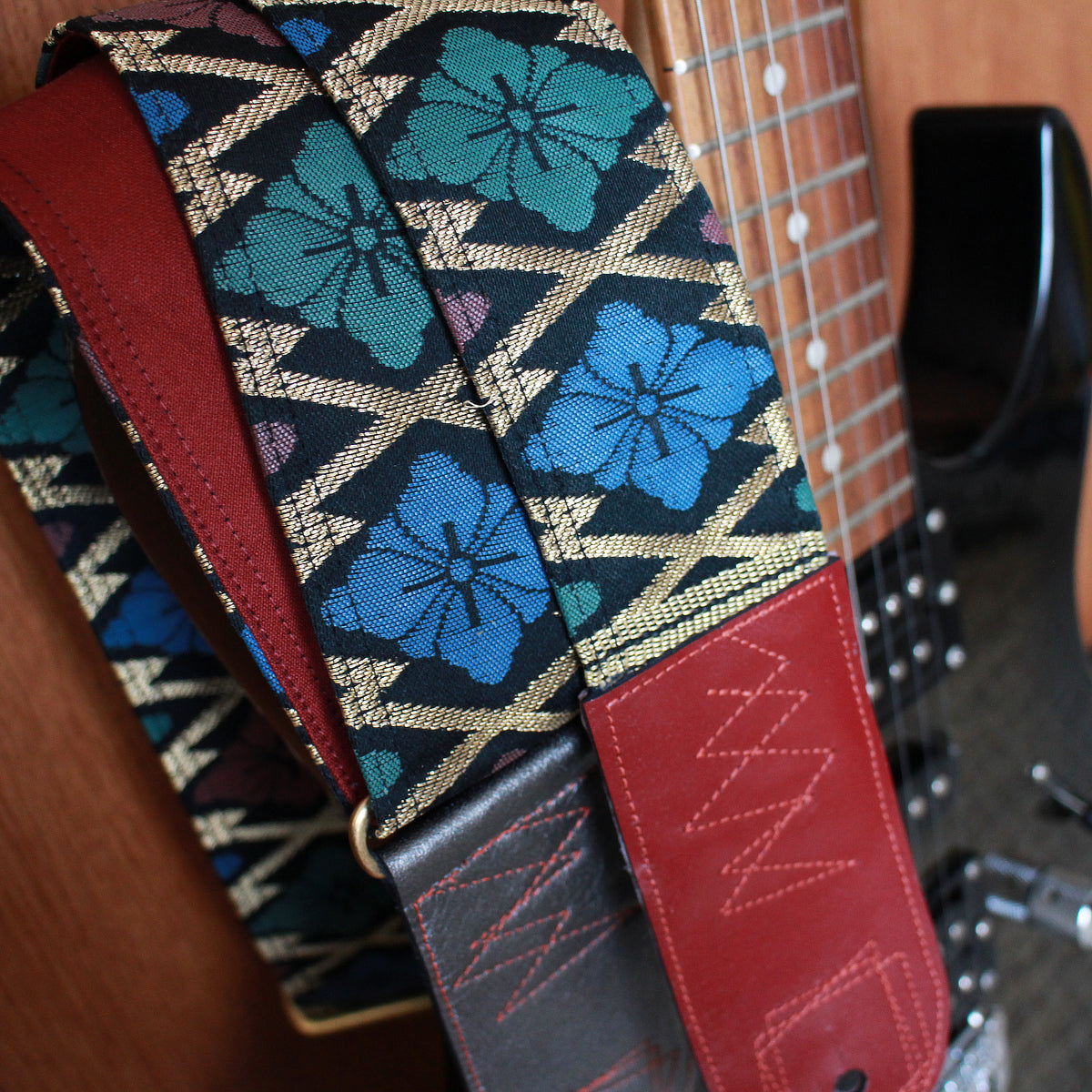 Singing Crane - Beautiful guitar strap - SC819142 