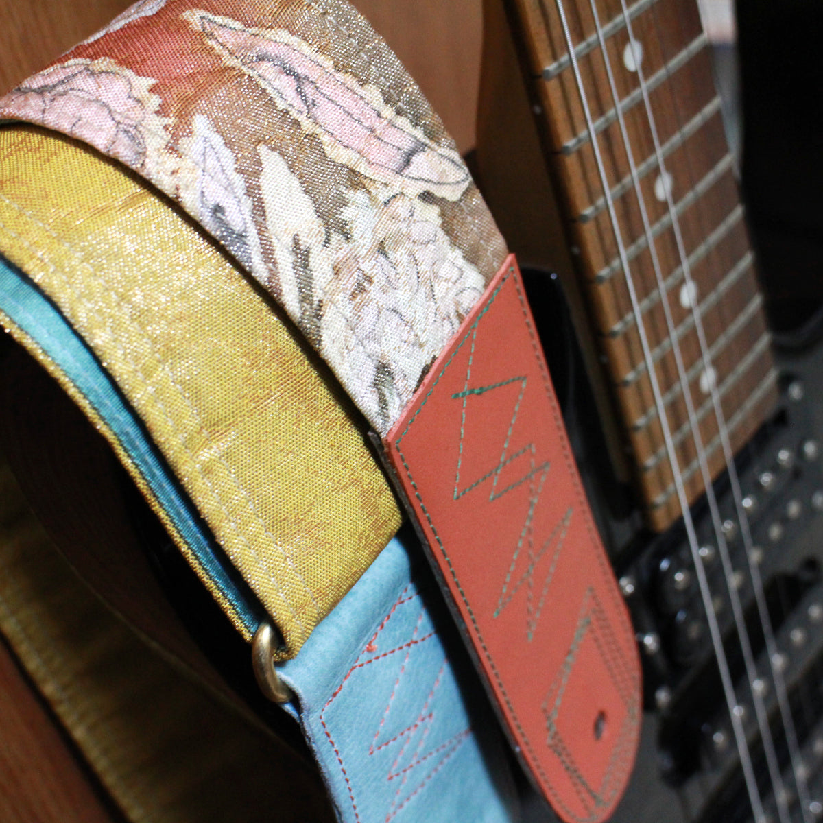Singing Crane - Beautiful guitar strap - SC819153 