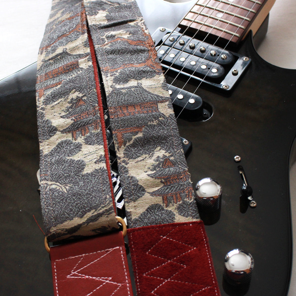 Singing Crane - Beautiful guitar strap - SC819163 