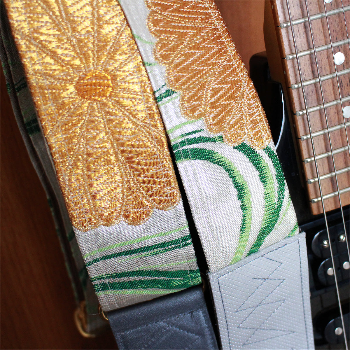 Singing Crane - Beautiful guitar strap - SC820021 
