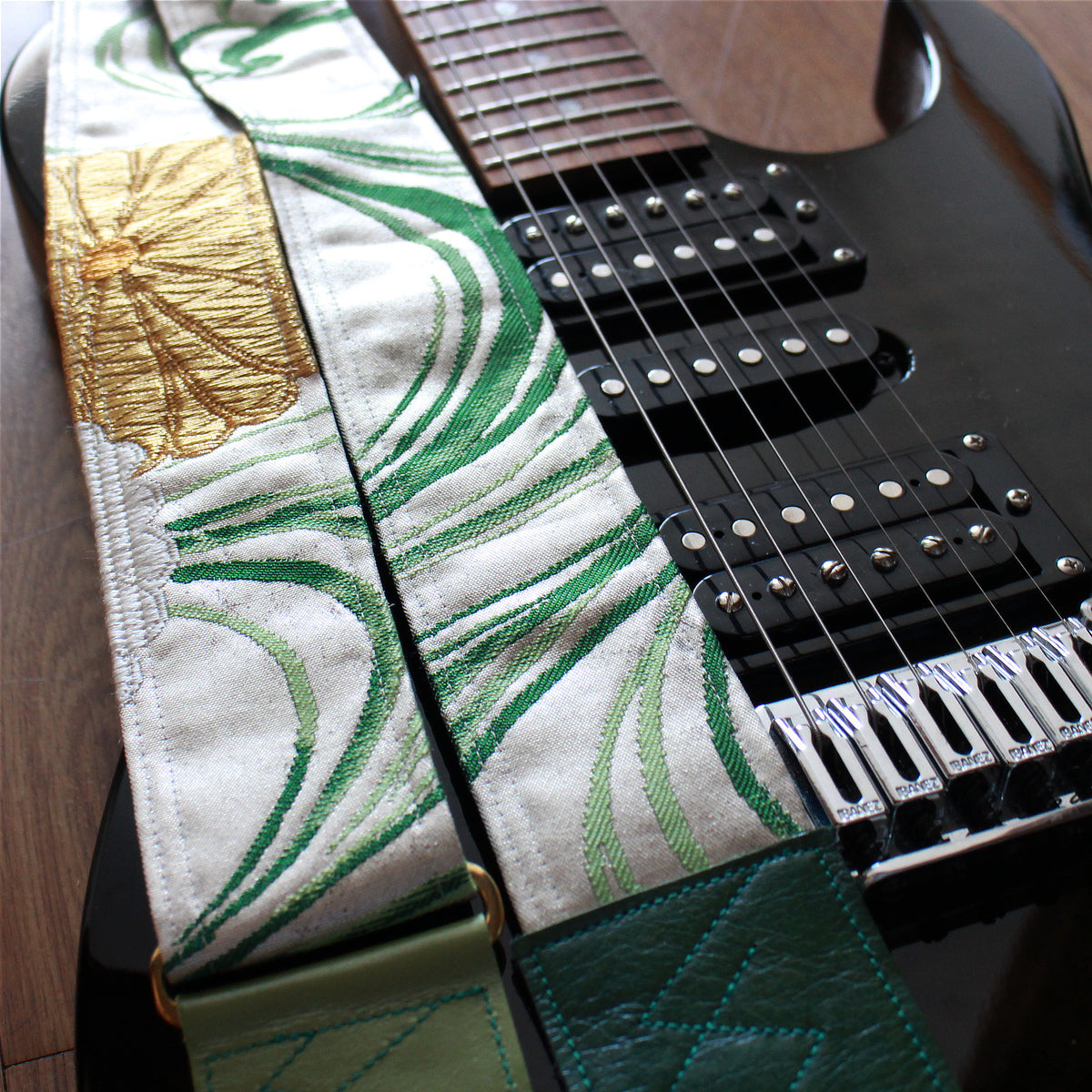 Singing Crane - Beautiful guitar strap - SC820022 