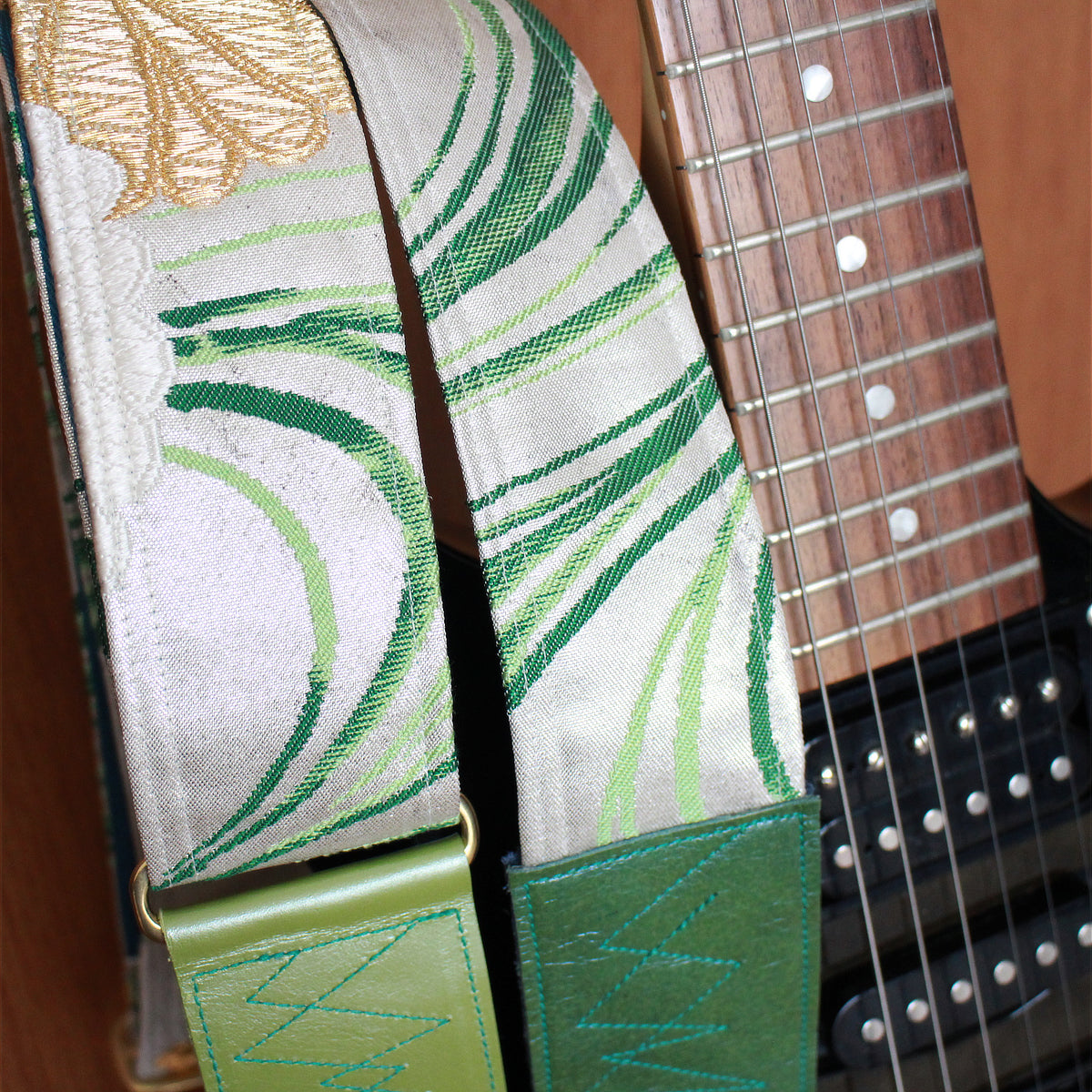 Singing Crane - Beautiful guitar strap - SC820022 