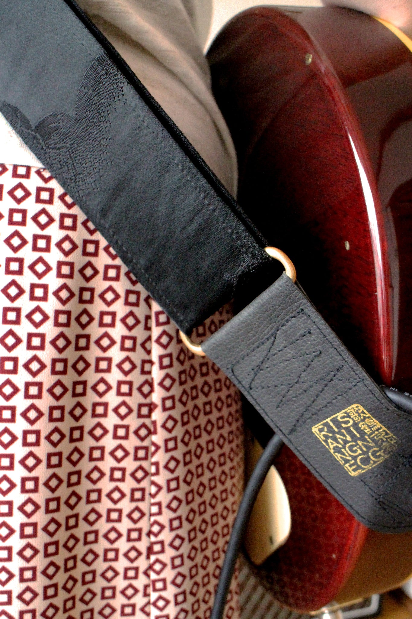 Singing Crane - Beautiful guitar strap - SC104115 : Shikkoku-original =SALE= 