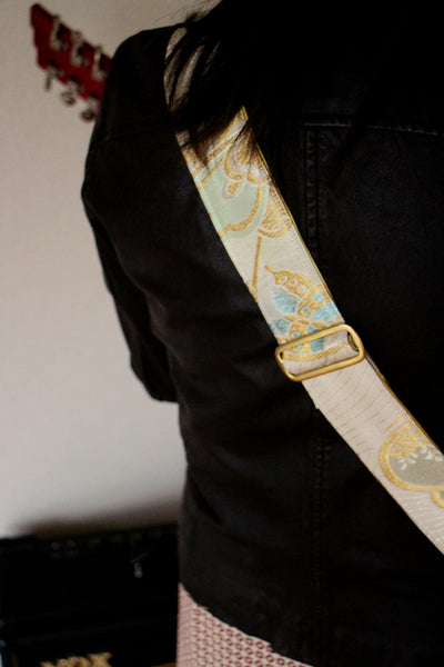 Singing Crane - Beautiful guitar strap - SC106315 : Unohana-yellow 