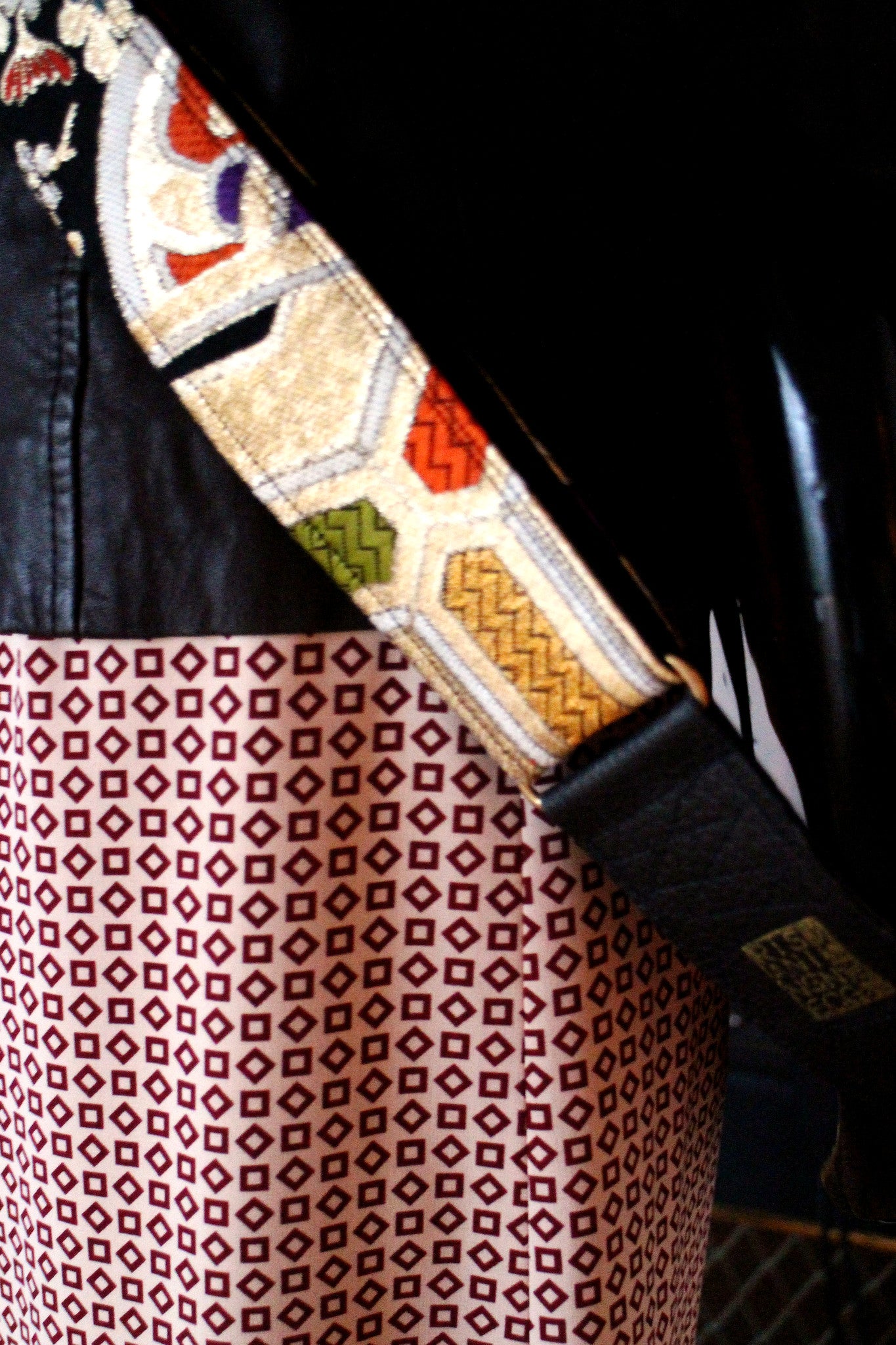Singing Crane - Beautiful guitar strap - SC107215 : Nurebairo-black 